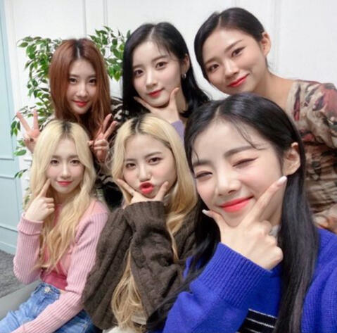 Purple Kiss Debut era
